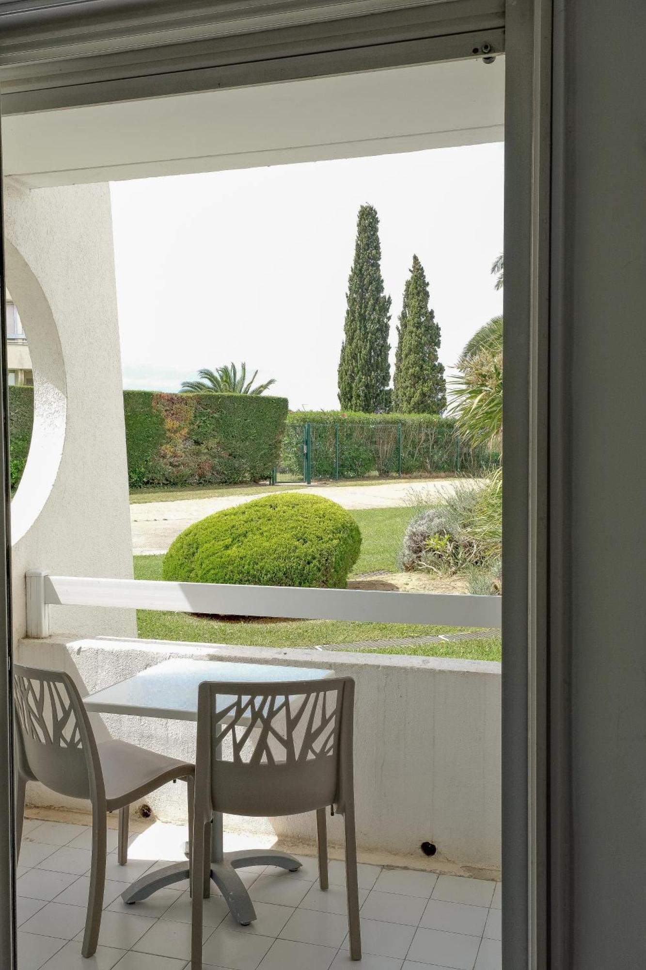 Hotel Thalazur Port-camargue - & 4*